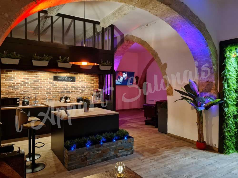 Lappart-salonais 70m2 Avec Jacuzzi Privatif *